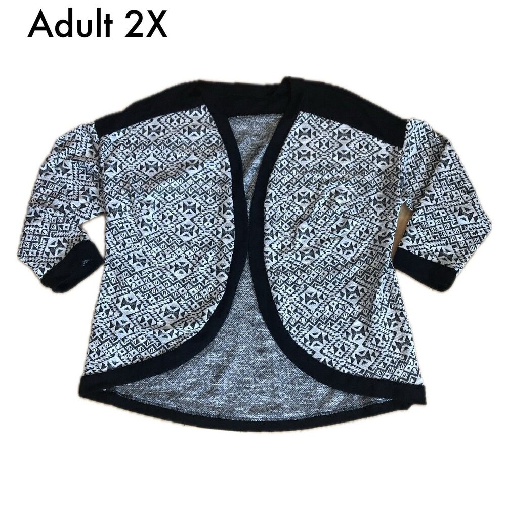 Cardigan Black & White Knit Women’s Plus Size 2XL